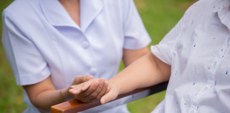 Supporto per persona non autosufficiente Roma